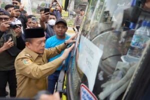 Gubernur Al Haris Lepas 198 Mudik Gratis untuk Warga Jambi dan Mahasiswa di Perantauan