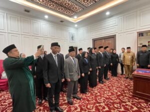 Sekda Sudirman Lantik 13 Pejabat III Pemprov Jambi. Berikut Nama-namanya