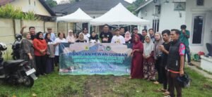 Pedagang Pasar Tersenyum di Idul Adha, APPSI Jambi Bagikan Daging Qurban