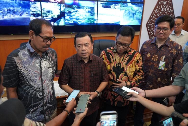 Gubernur Al Haris Terima Audensi Direktur Utama BPJS Ketenagakerjaan
