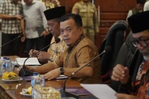 Gubernur Al Haris Pimpin Rapat Evaluasi Perkembangan Pelaksanaan Kegiatan Pembangunan Triwulan II TA 2026